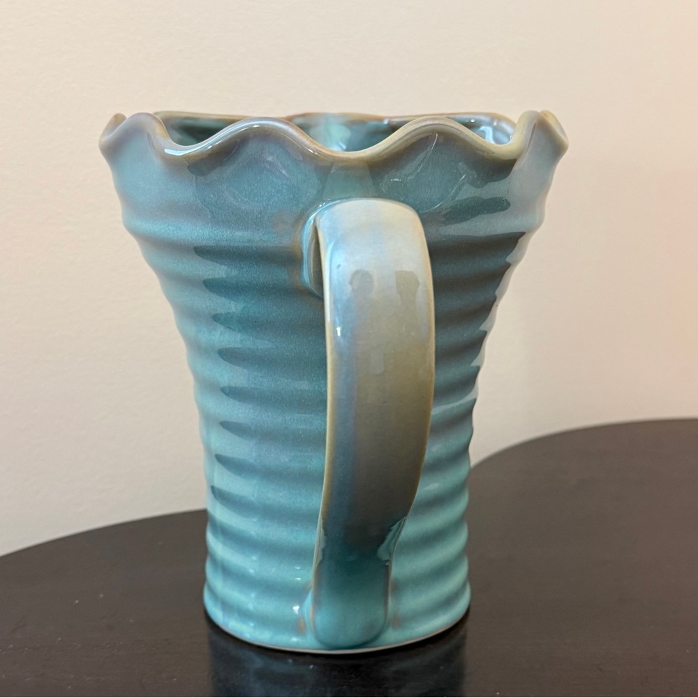 Hand Crafted WCL 1970s Scalloped Rim Ribbed Pottery Ceramic Pitcher